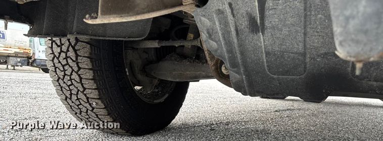 image for item ED2221 2018 Chevrolet Silverado 1500 pickup truck