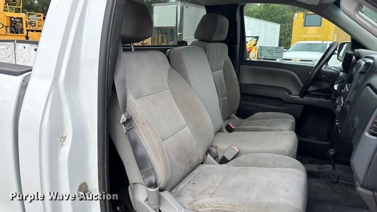 image for item ED2221 2018 Chevrolet Silverado 1500 pickup truck