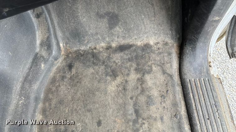 image for item ED2221 2018 Chevrolet Silverado 1500 pickup truck