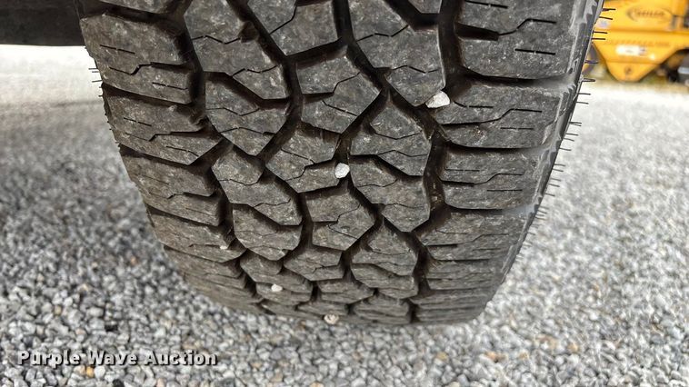 image for item ED2221 2018 Chevrolet Silverado 1500 pickup truck