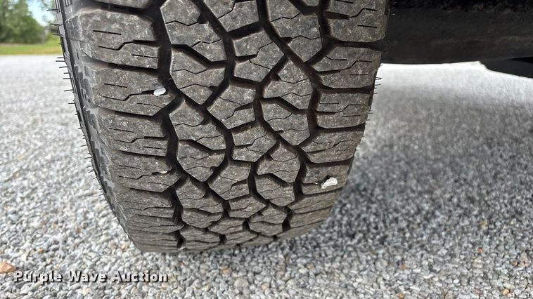 image for item ED2221 2018 Chevrolet Silverado 1500 pickup truck