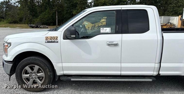 image for item ED2222 2019 Ford F150 SuperCab pickup truck