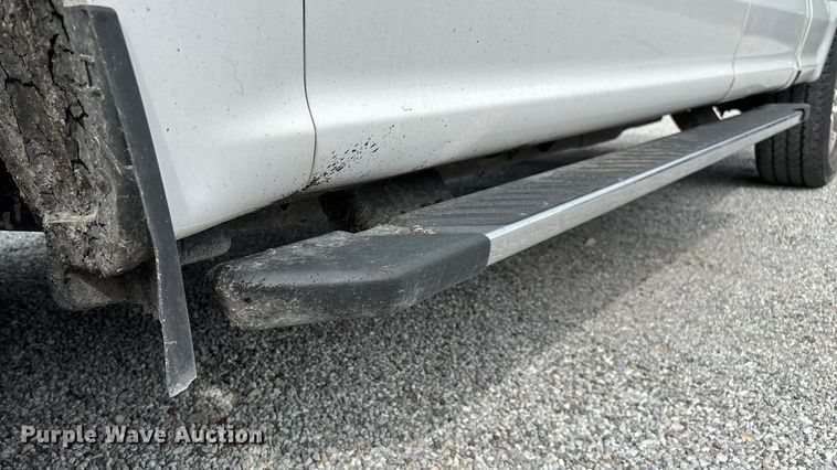 image for item ED2222 2019 Ford F150 SuperCab pickup truck