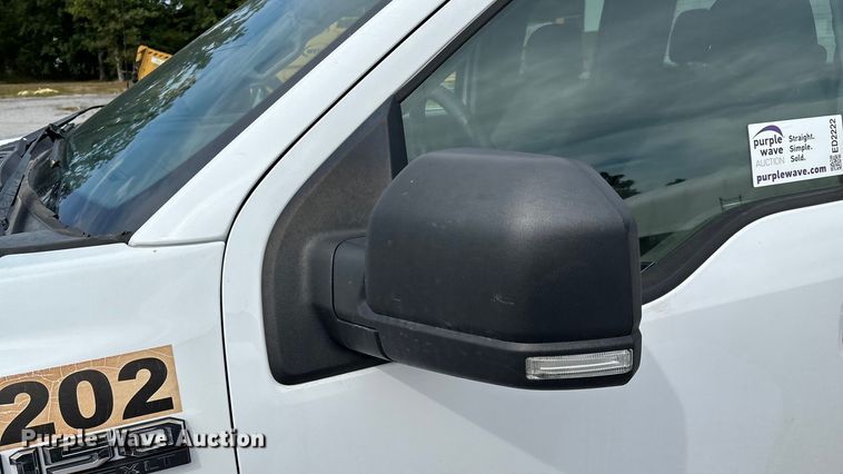 image for item ED2222 2019 Ford F150 SuperCab pickup truck