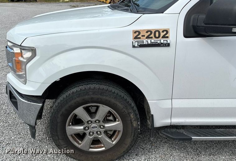 image for item ED2222 2019 Ford F150 SuperCab pickup truck