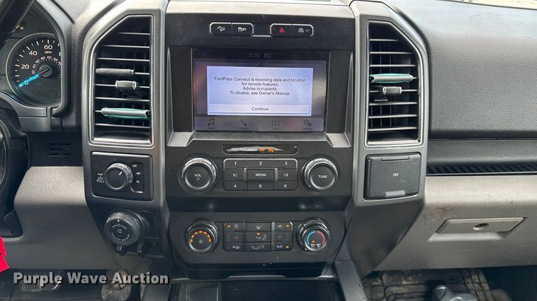 image for item ED2222 2019 Ford F150 SuperCab pickup truck