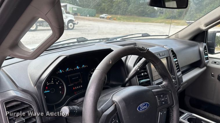 image for item ED2222 2019 Ford F150 SuperCab pickup truck