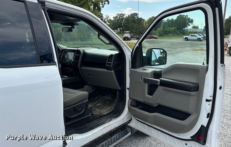 image for item ED2222 2019 Ford F150 SuperCab pickup truck