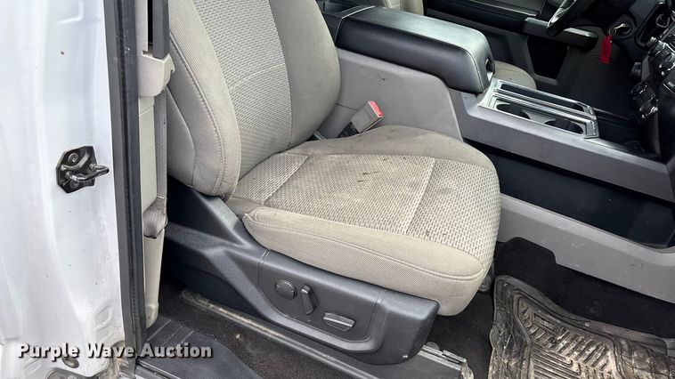 image for item ED2222 2019 Ford F150 SuperCab pickup truck