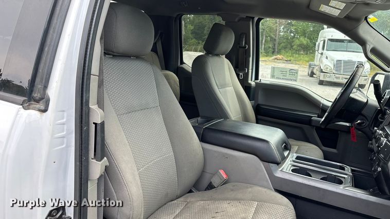 image for item ED2222 2019 Ford F150 SuperCab pickup truck