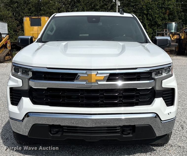 image for item ED2223 2022 Chevrolet Silverado 1500 Crew Cab pickup truck