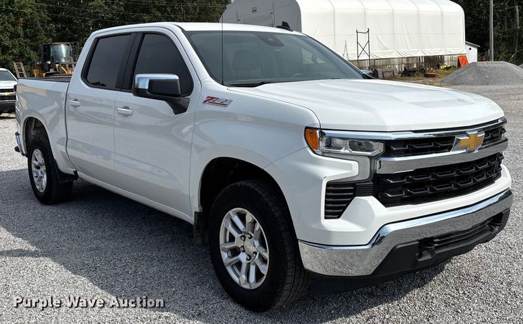 image for item ED2223 2022 Chevrolet Silverado 1500 Crew Cab pickup truck