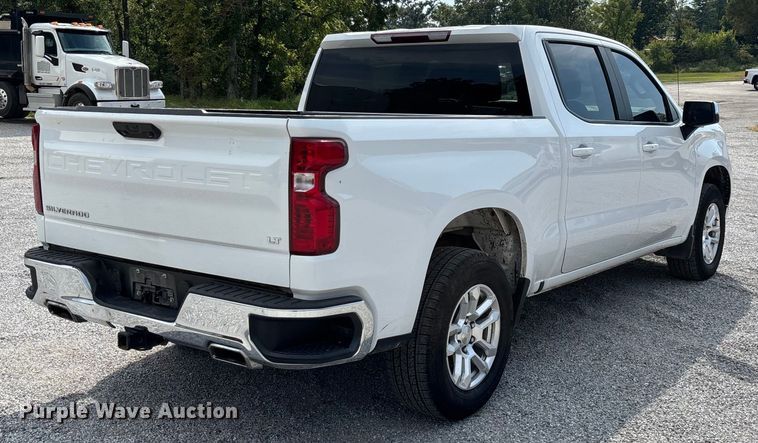 image for item ED2223 2022 Chevrolet Silverado 1500 Crew Cab pickup truck