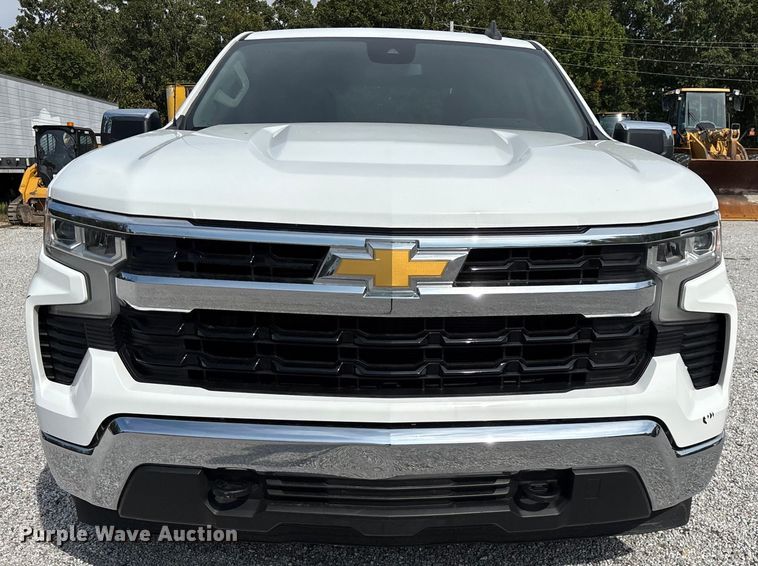 image for item ED2223 2022 Chevrolet Silverado 1500 Crew Cab pickup truck