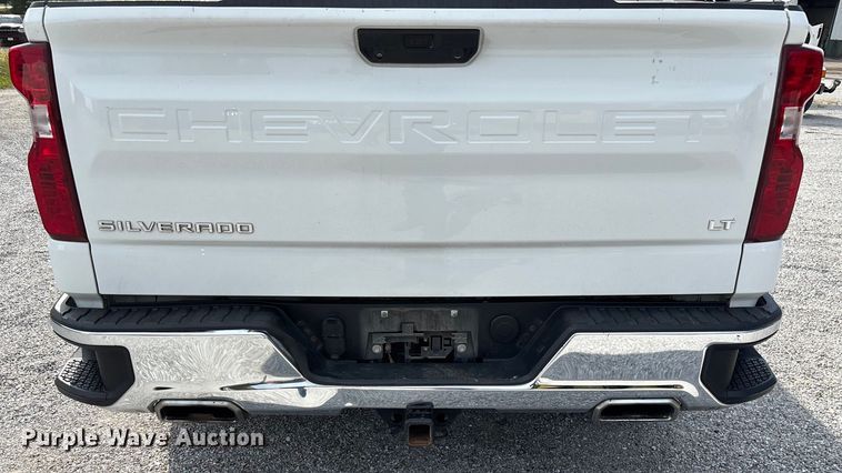 image for item ED2223 2022 Chevrolet Silverado 1500 Crew Cab pickup truck
