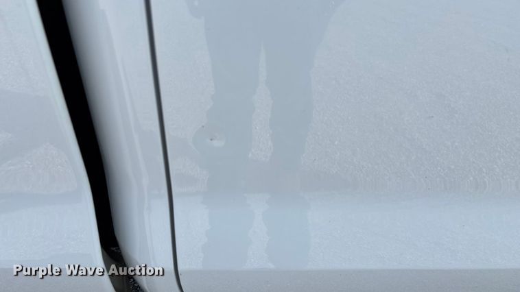 image for item ED2223 2022 Chevrolet Silverado 1500 Crew Cab pickup truck