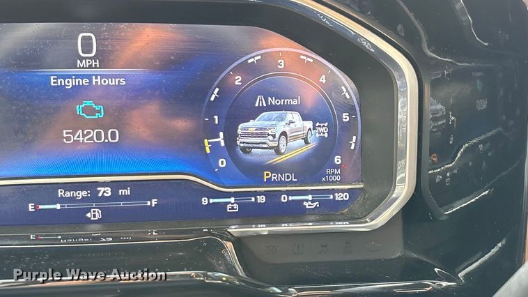 image for item ED2223 2022 Chevrolet Silverado 1500 Crew Cab pickup truck