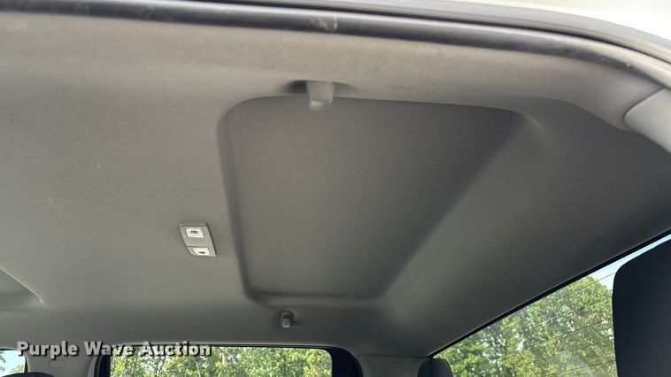 image for item ED2223 2022 Chevrolet Silverado 1500 Crew Cab pickup truck