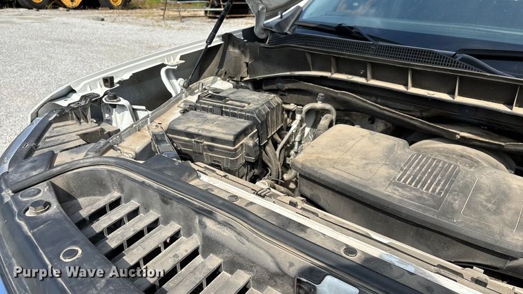 image for item ED2223 2022 Chevrolet Silverado 1500 Crew Cab pickup truck