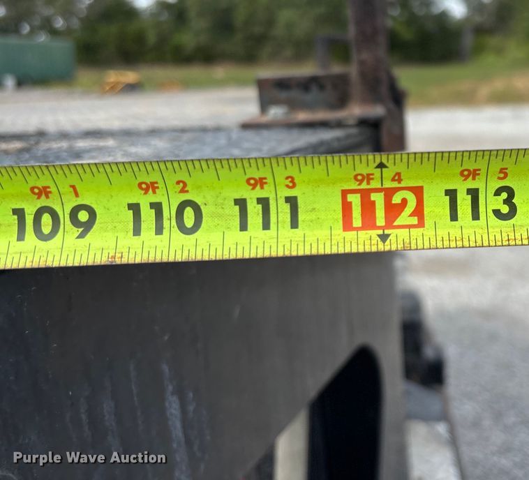 image for item ED2230 2019 Ford F350 Super Duty Crew Cab flatbed pickup truck