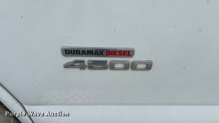 image for item ED2288 2012 Chevrolet Express 4500 flatbed van