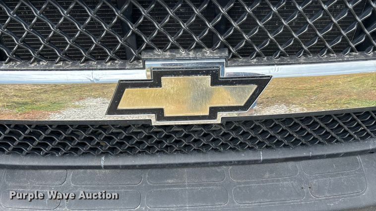 image for item ED2288 2012 Chevrolet Express 4500 flatbed van