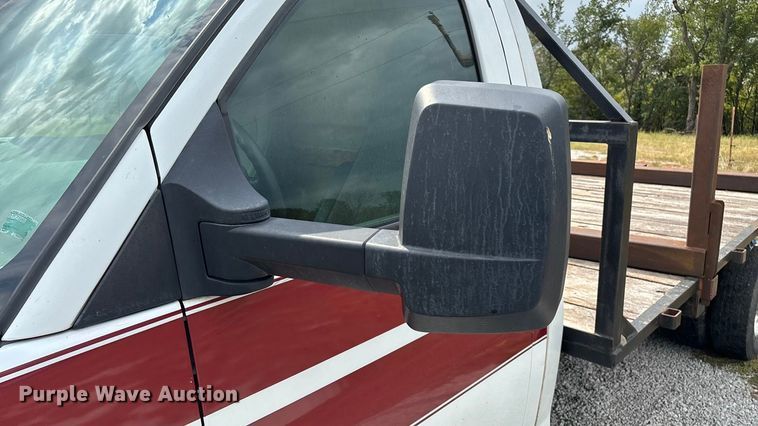 image for item ED2288 2012 Chevrolet Express 4500 flatbed van