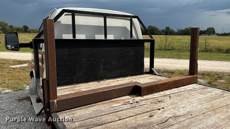 image for item ED2288 2012 Chevrolet Express 4500 flatbed van