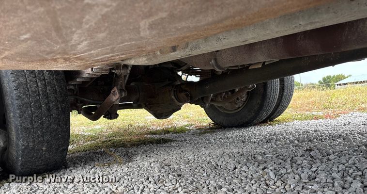 image for item ED2288 2012 Chevrolet Express 4500 flatbed van