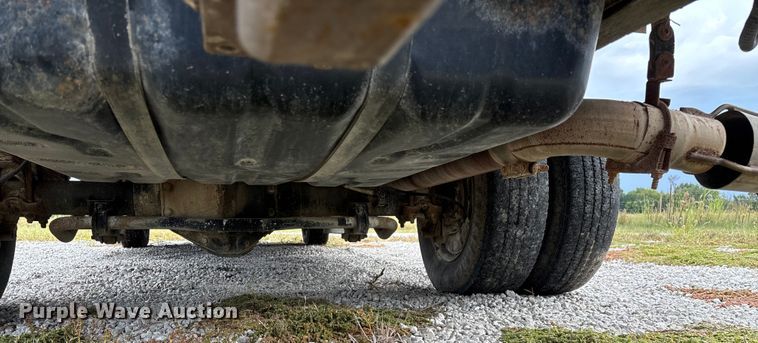 image for item ED2288 2012 Chevrolet Express 4500 flatbed van