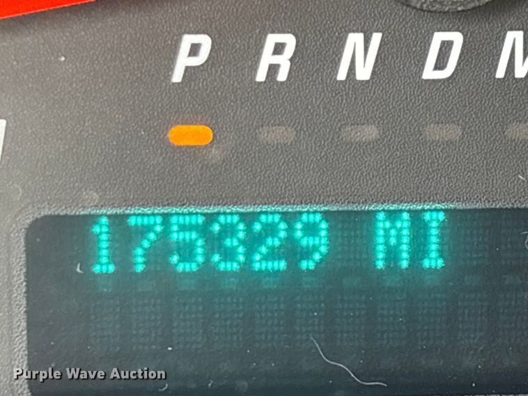 image for item ED2288 2012 Chevrolet Express 4500 flatbed van