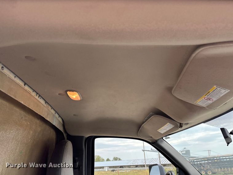 image for item ED2288 2012 Chevrolet Express 4500 flatbed van