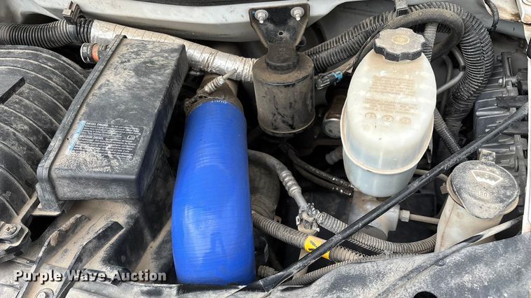 image for item ED2288 2012 Chevrolet Express 4500 flatbed van