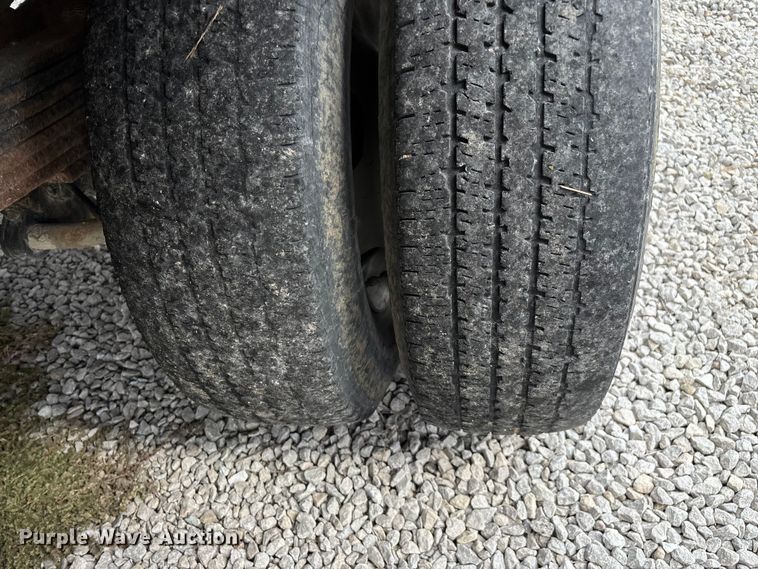 image for item ED2288 2012 Chevrolet Express 4500 flatbed van