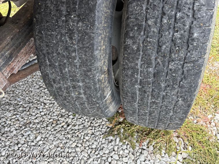 image for item ED2288 2012 Chevrolet Express 4500 flatbed van