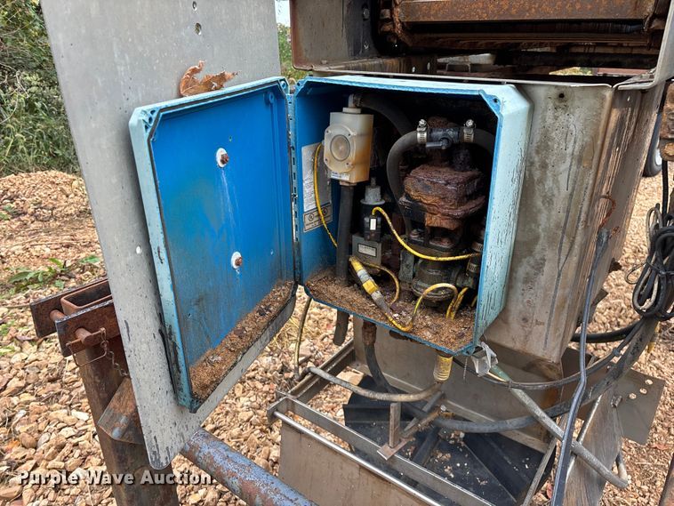 image for item ED2295 Swenson S1023 spreader