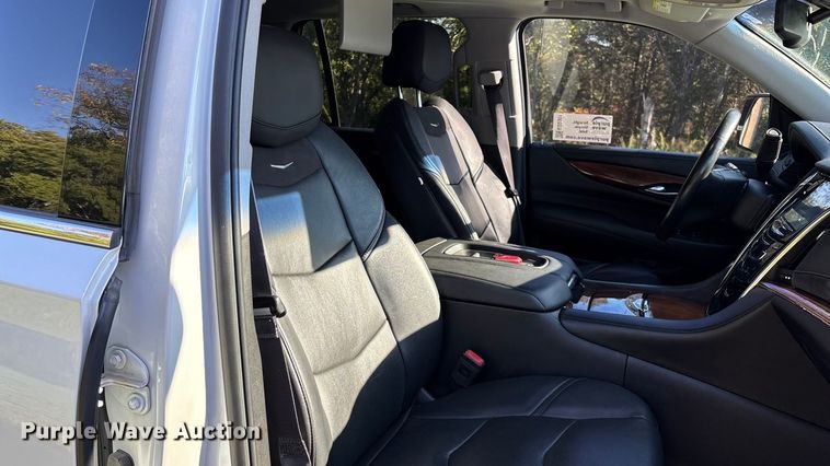 image for item ED2301 2016 Cadillac Escalade SUV