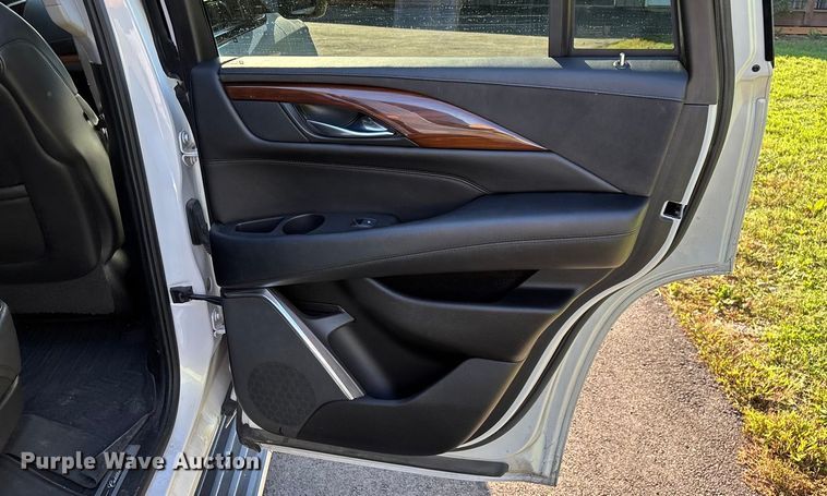 image for item ED2301 2016 Cadillac Escalade SUV