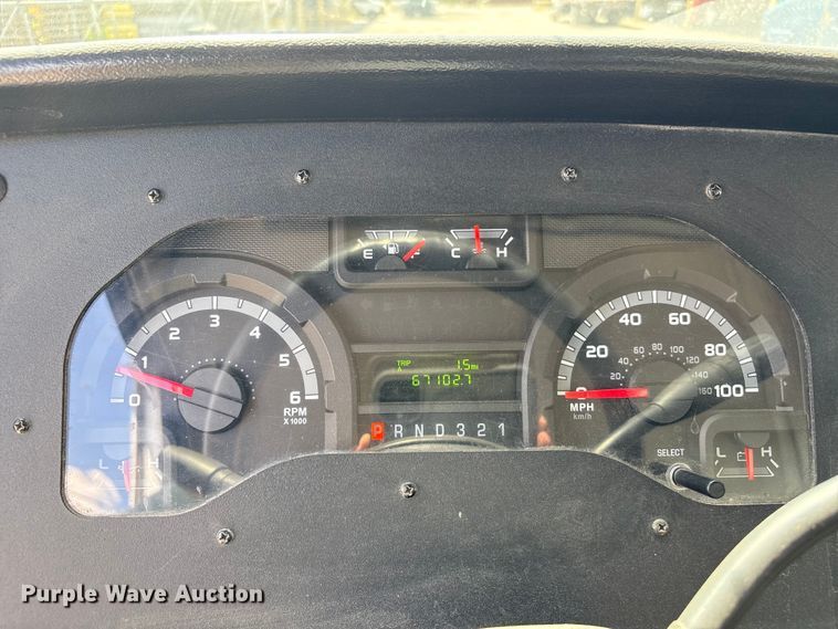 image for item ED5900 2016 Ford 450 delivery van