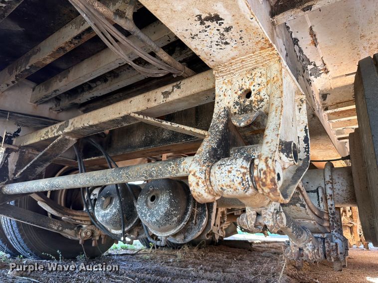 image for item ED5936 2006 TCI equipment trailer