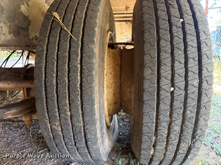 image for item ED5936 2006 TCI equipment trailer