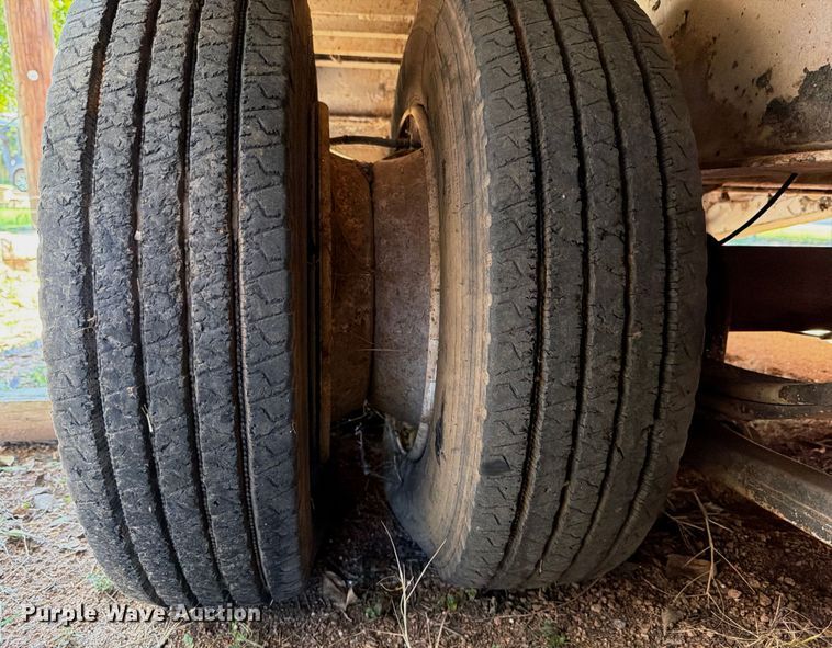 image for item ED5936 2006 TCI equipment trailer