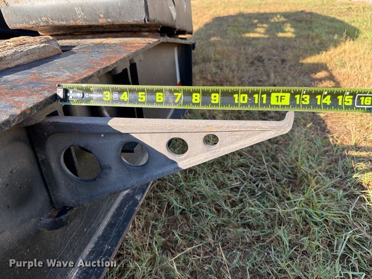 image for item ED5937 2007 XL Specialized lowboy equipment trailer