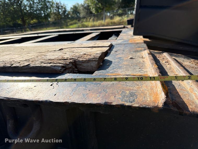 image for item ED5937 2007 XL Specialized lowboy equipment trailer