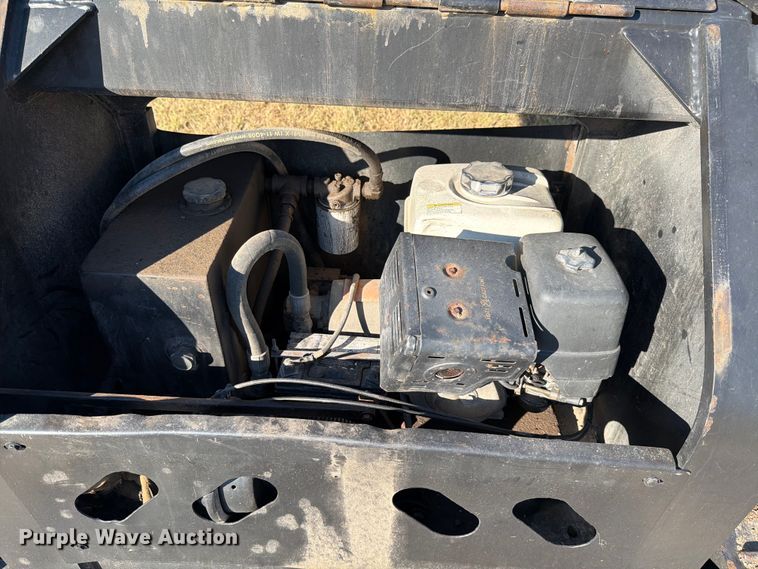 image for item ED5937 2007 XL Specialized lowboy equipment trailer