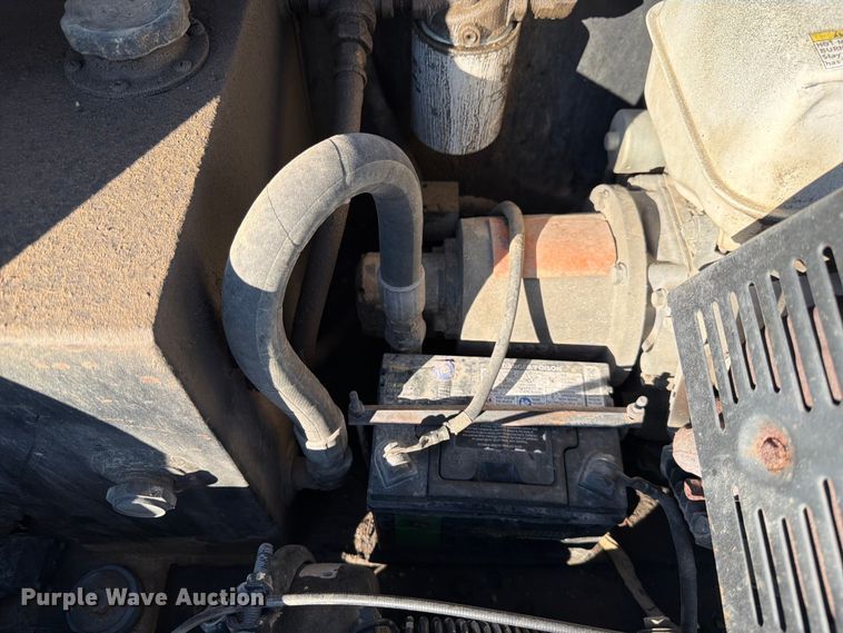 image for item ED5937 2007 XL Specialized lowboy equipment trailer