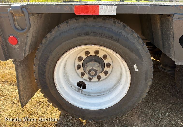 image for item ED5937 2007 XL Specialized lowboy equipment trailer