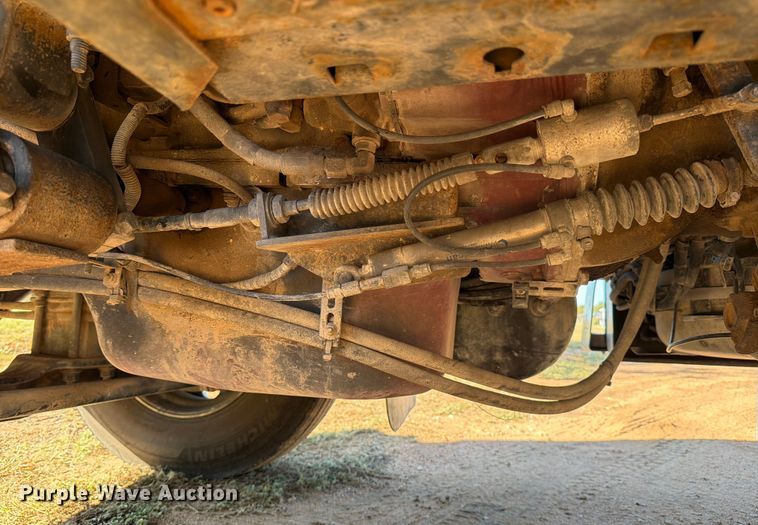 image for item ED5938 2012 Mack CHU613 semi truck