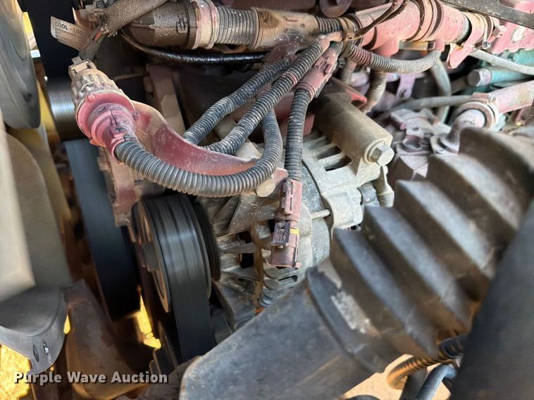 image for item ED5938 2012 Mack CHU613 semi truck