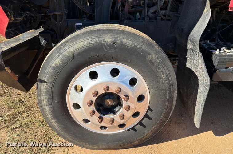 image for item ED5938 2012 Mack CHU613 semi truck